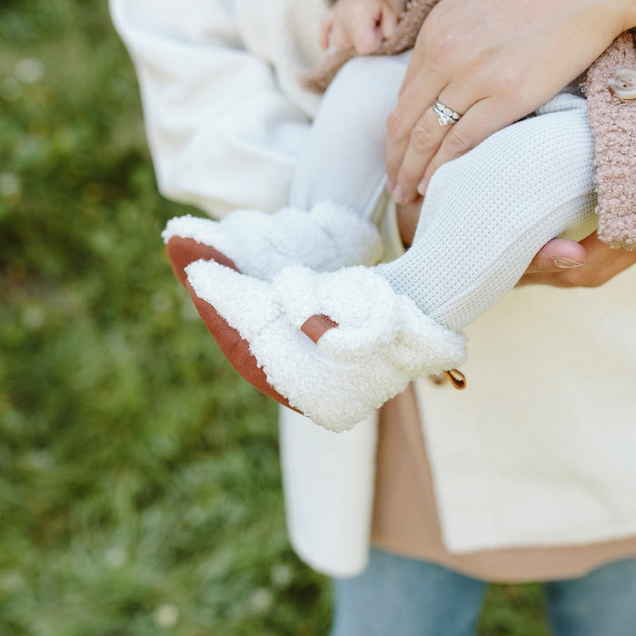 Alabaster Sherpa Stay-On Booties