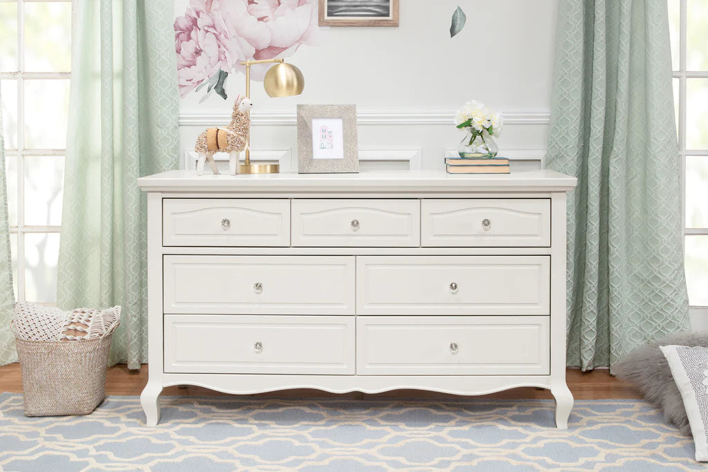 Mirabelle 7-Drawer Dresser