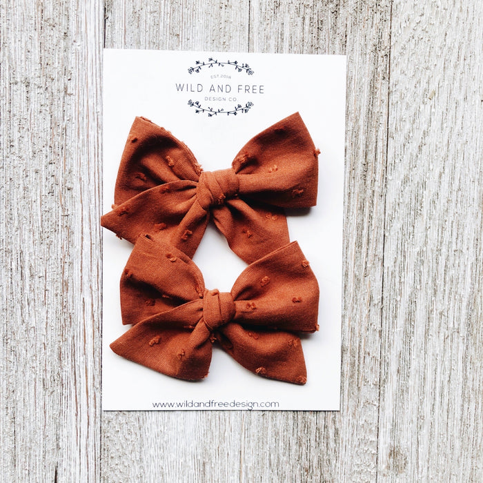 Cinnamon Swiss Dot Bow Set