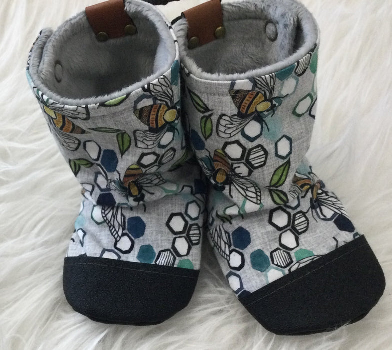 Bees Cotton Booties | Bear Cub Clothing