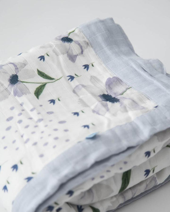 Blue Windflower Deluxe Muslin Big Kid Quilt | Little Unicorn